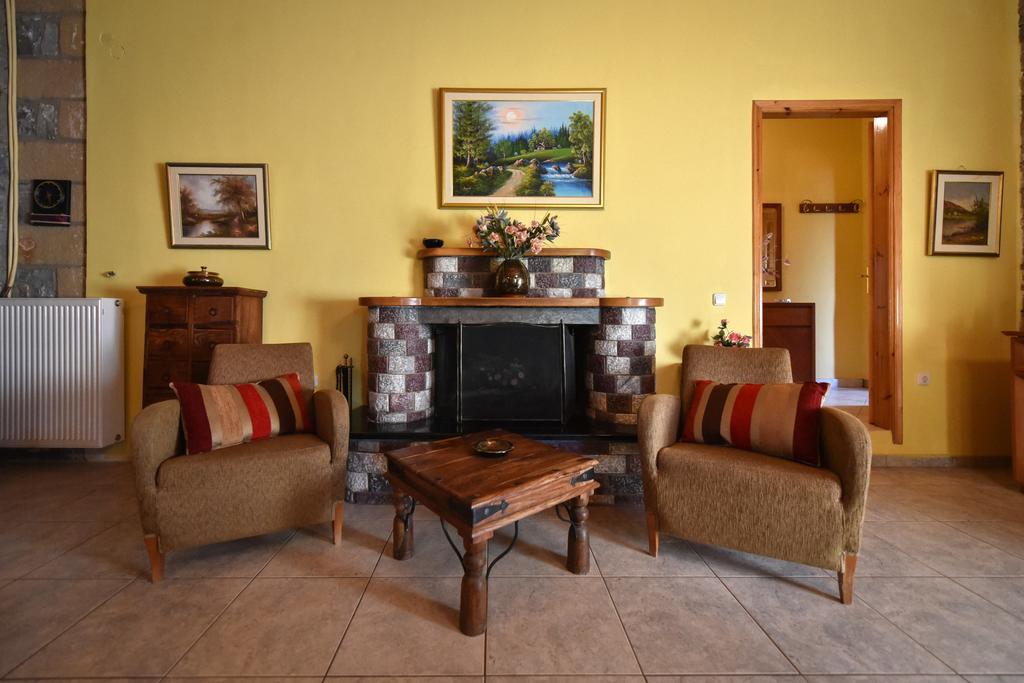 Villa Onar A Stone House With Amazing View Stoúpa Exterior foto